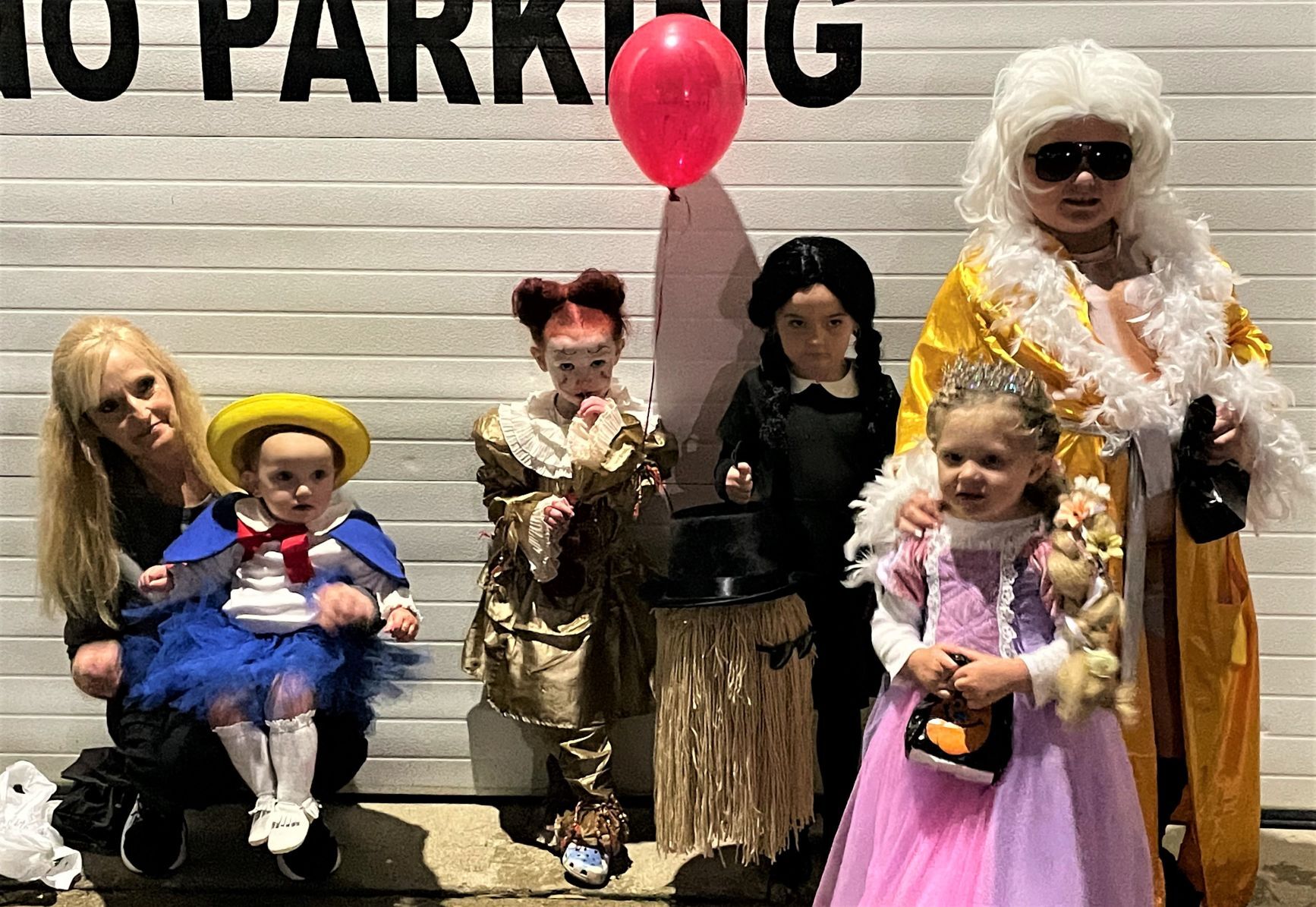‘Parade of Masks’ held in Oak Hill